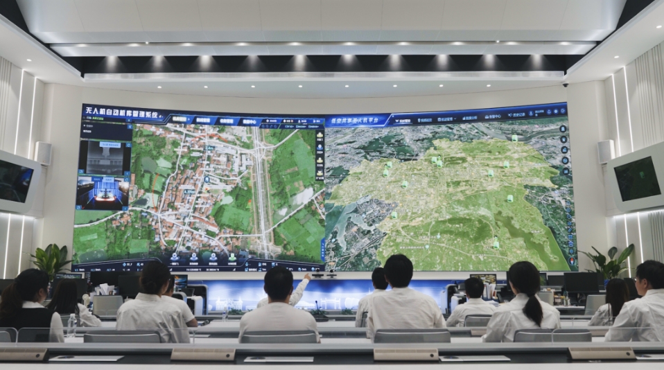 光谷开设全国首个“低空经济服务窗口”，武汉发力制造端短板